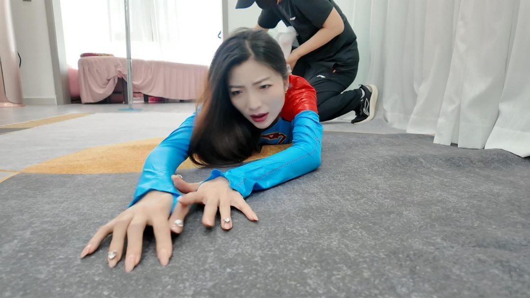 女超人遇难记之佳佳-2
