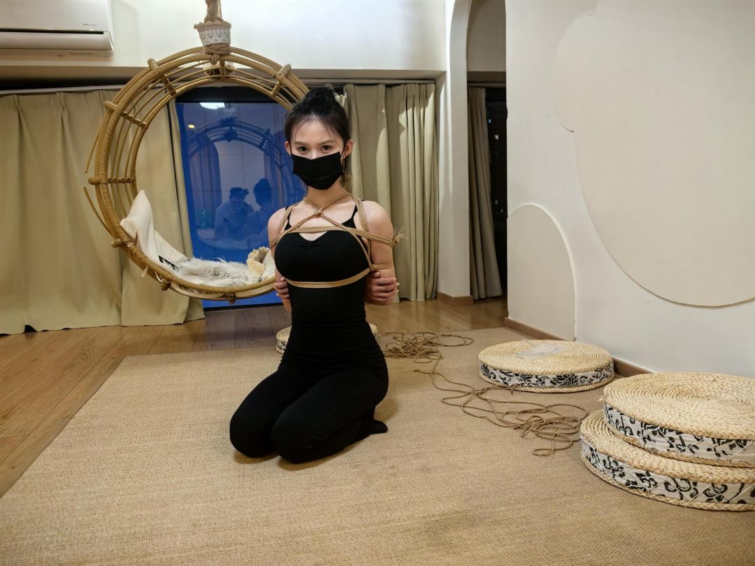 绳艺日常：从未被绑的三个新妹子，沉浸式体验，合集分享-6