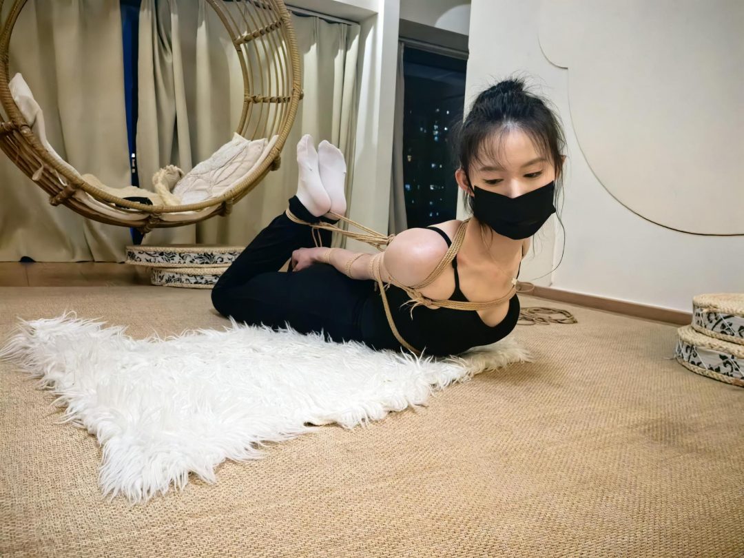 绳艺日常：从未被绑的三个新妹子，沉浸式体验，合集分享-7