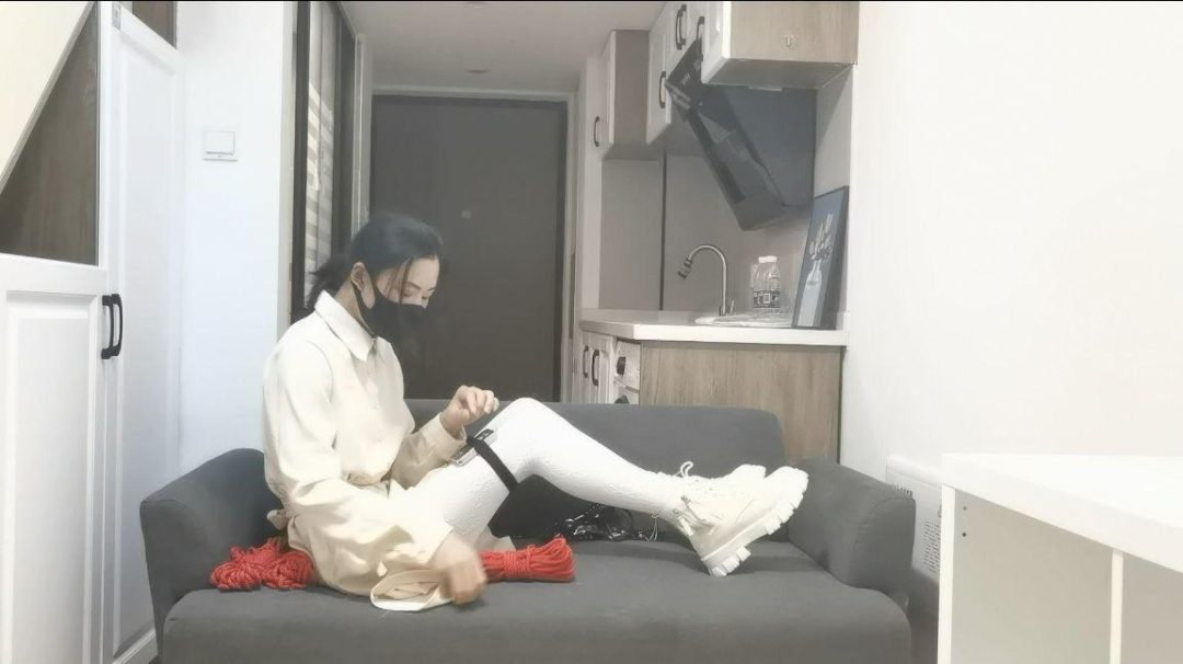 马具口球强制抬头的驷马电击自缚-4