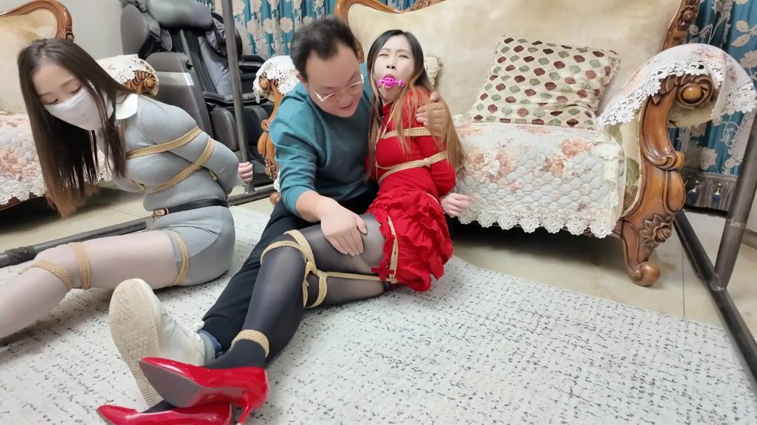 彩虹与黑猫·新美人捕获·大灰娘与小红高-13
