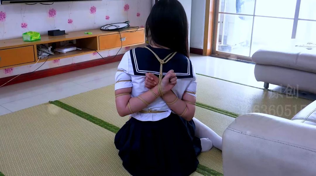 新模试镜 肉感小可爱美女体验最紧五花口枷-2