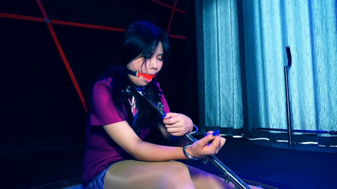 空姐女M放置接口水-7