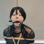 【爱绳绳艺】风韵犹存的伪娘紧缚放置，包含元素：捆绑放置，灌肠，失禁，口水地狱