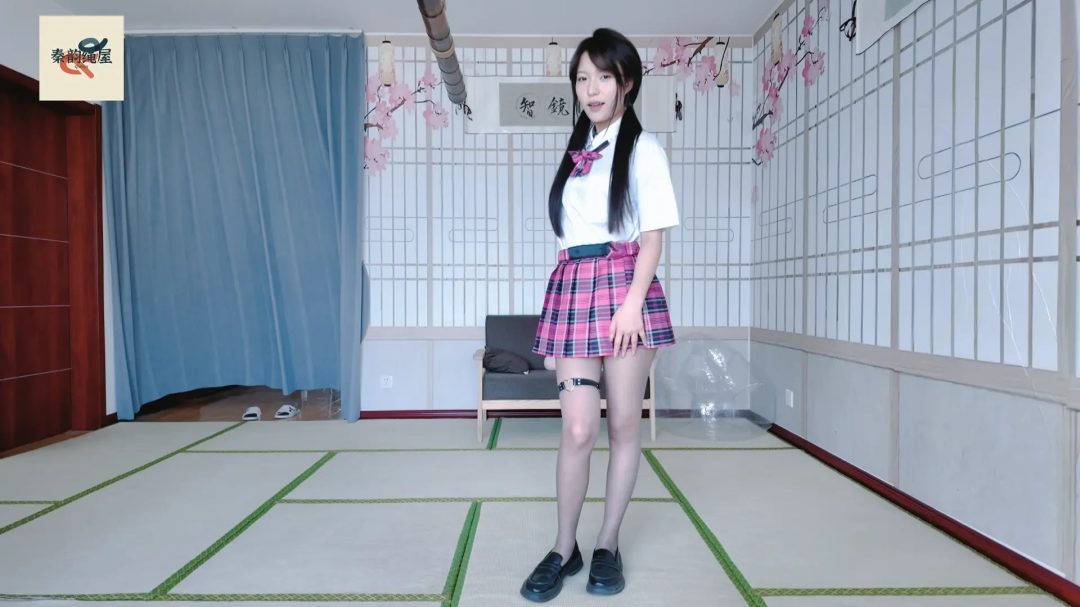 秦韵绳屋 尬舞的袅袅-1