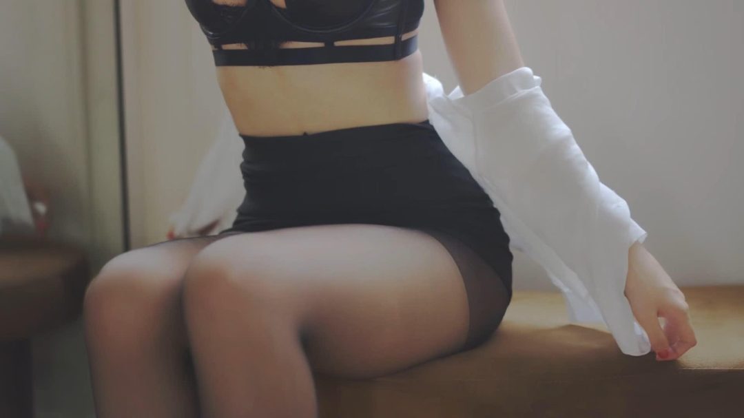 云溪溪 透视衬衫黑丝制服-9
