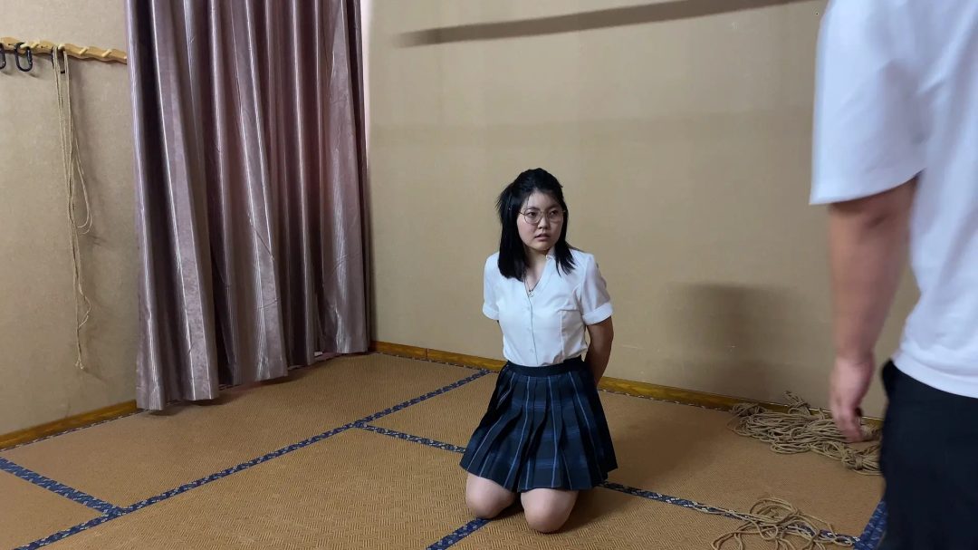 【山鬼工作室·】新模特--在校大学生邓欣欣。初次体验。柔韧性还不错。接受度高-7