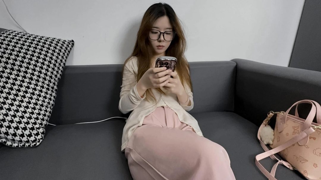 【比尔】逼债女大-1