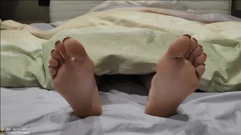 定拍剧情向：小茹！入室偷玩！美腿！裸足！掐晕昏迷！-6