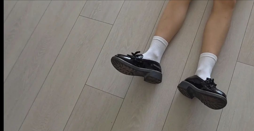 冰恋私拍《睡美人的JK梦》-2