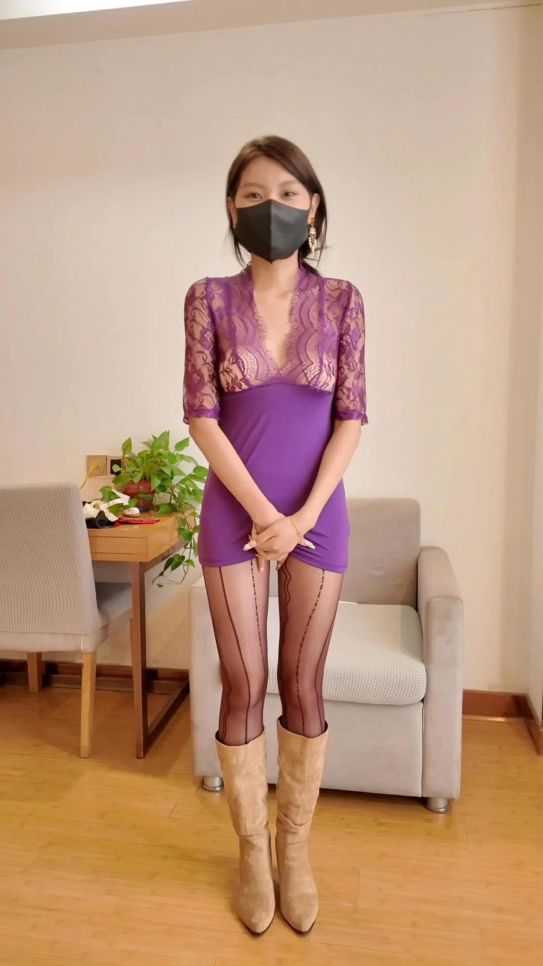 化妆品御用模特小美的调校！无敌妖娆紫！-1