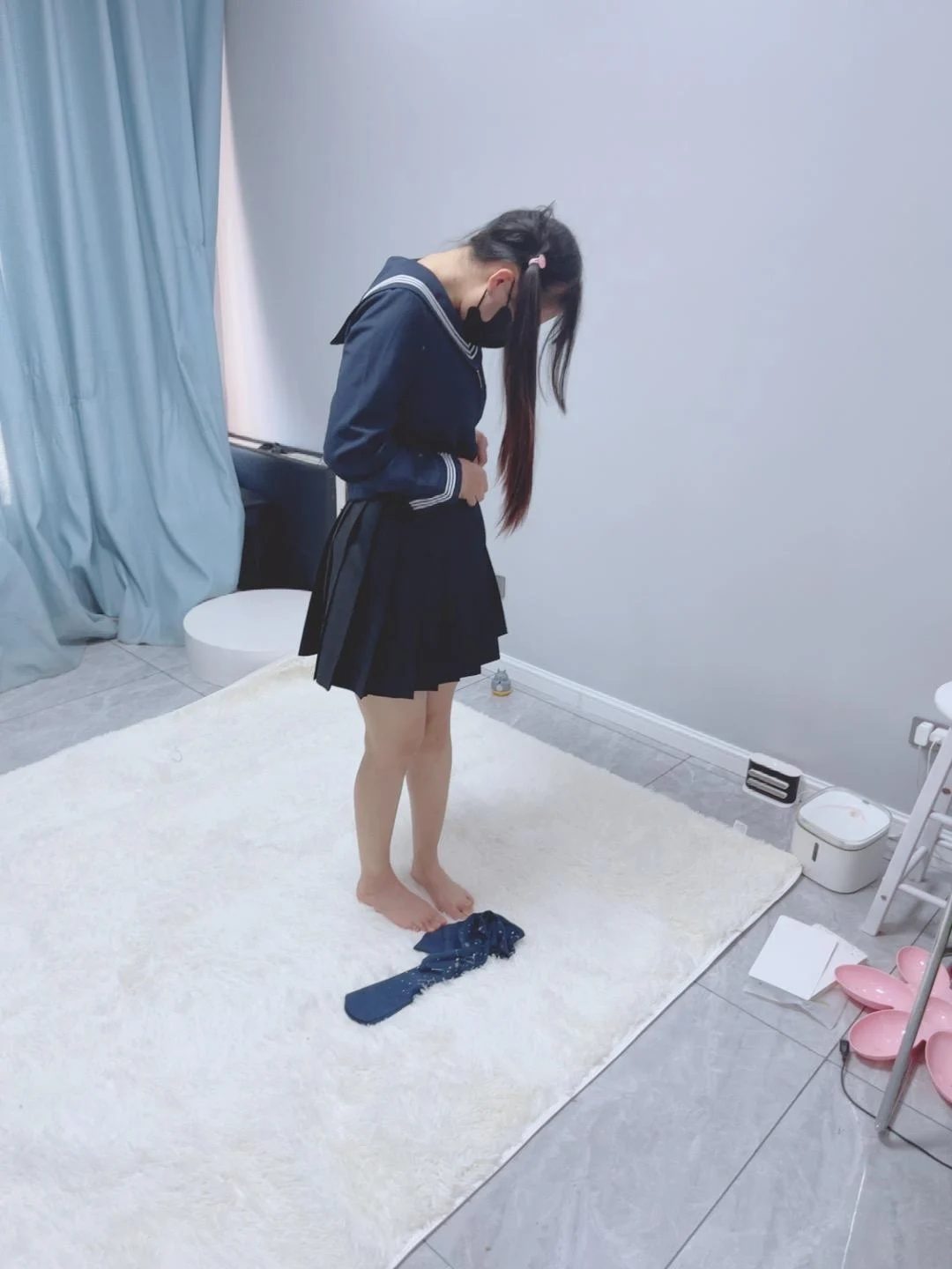 18岁女高催眠闷绝处刑-装箱、内衣换装、抚摸把玩、呼控处刑、呼吸限制、摆弄（微冰+处刑）-6