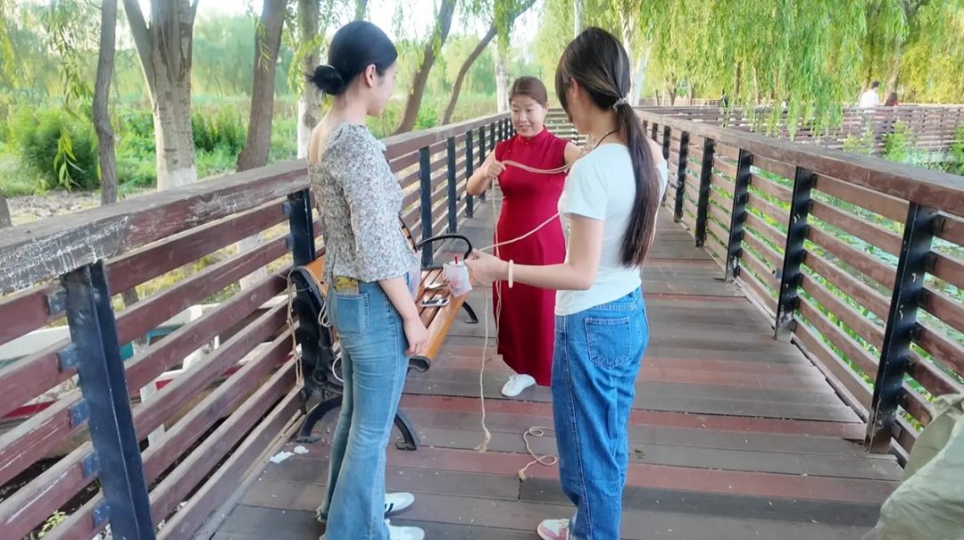 挑战刺激 恐惧的内心 多次挑战陌生人的捆绑-6