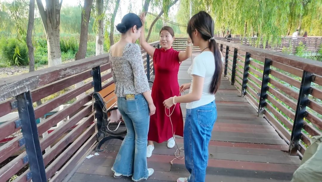 挑战刺激 恐惧的内心 多次挑战陌生人的捆绑-2