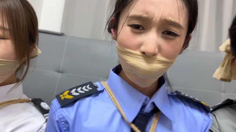 【金宝定制】三位女保安捆绑放置-3