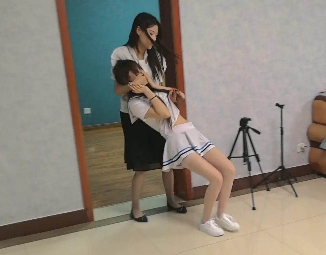 自救系列番外：师生与绑匪-4