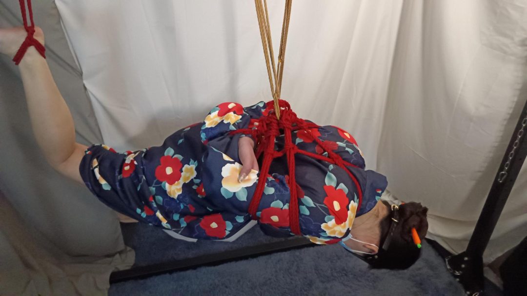 新模云云绳艺初体验，和服+驷马+吊缚，坚持不住连连哀嚎求饶-5