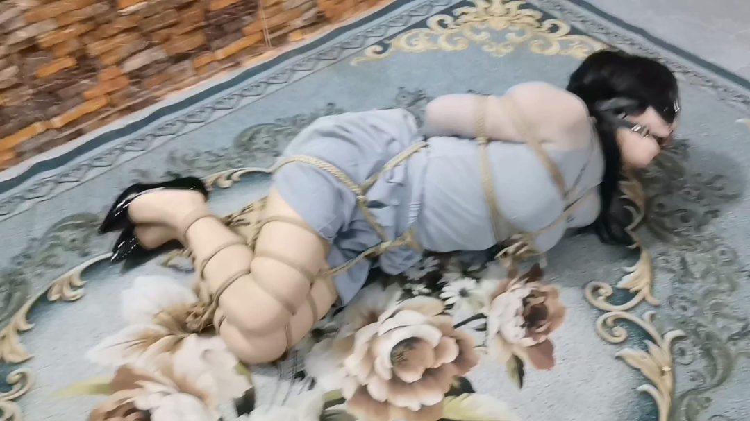 牧遥缚影工作室：老板和女员工李然的脱缚中奖游戏,李然能中奖吗?-2