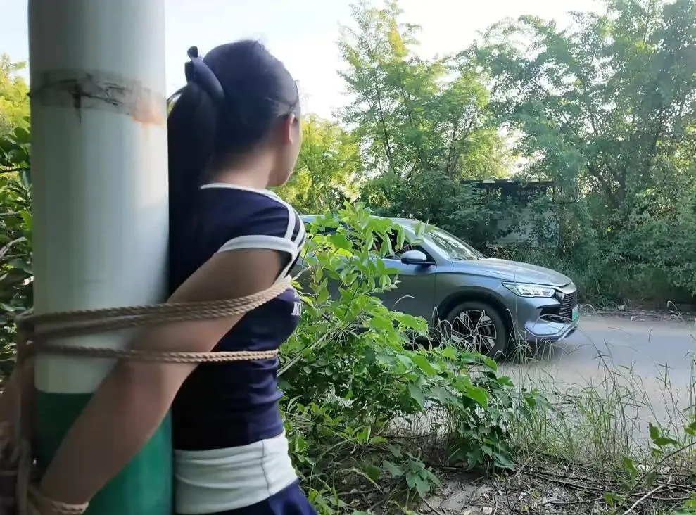 空虚大公子 运动小美女杨若琳户外-1