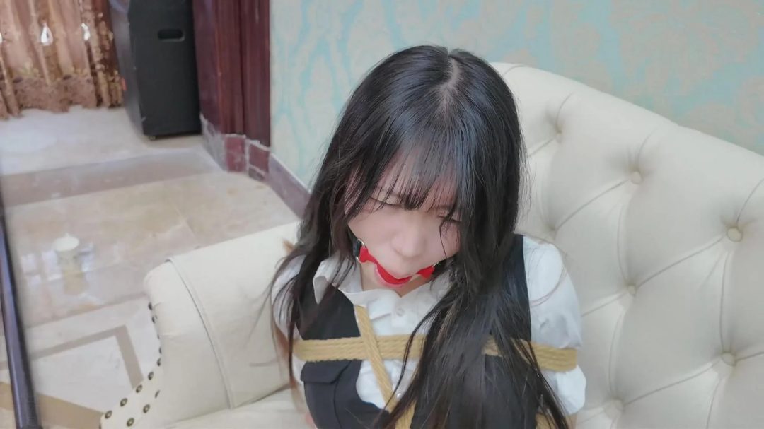 与谁共眠·袭向清清侦探的暗影-10
