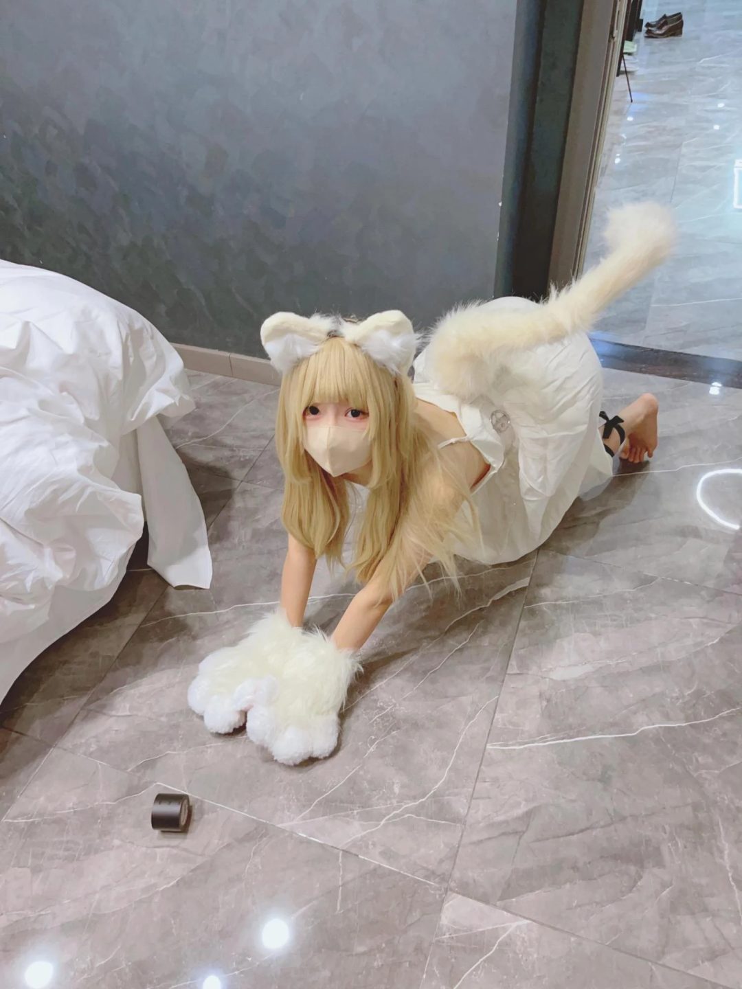 猫娘黄豆粉cos-猫猫的遇难（冰恋粘液秀足，裸足、液足、丸吞）-2