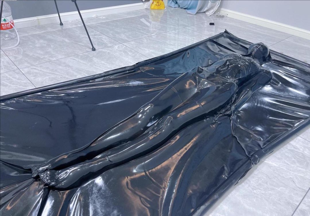 茶茶真空床绝望放置-TK、抚摸、踩踏冰块折磨！娇躯被封印着动弹不得、任人折磨！-3