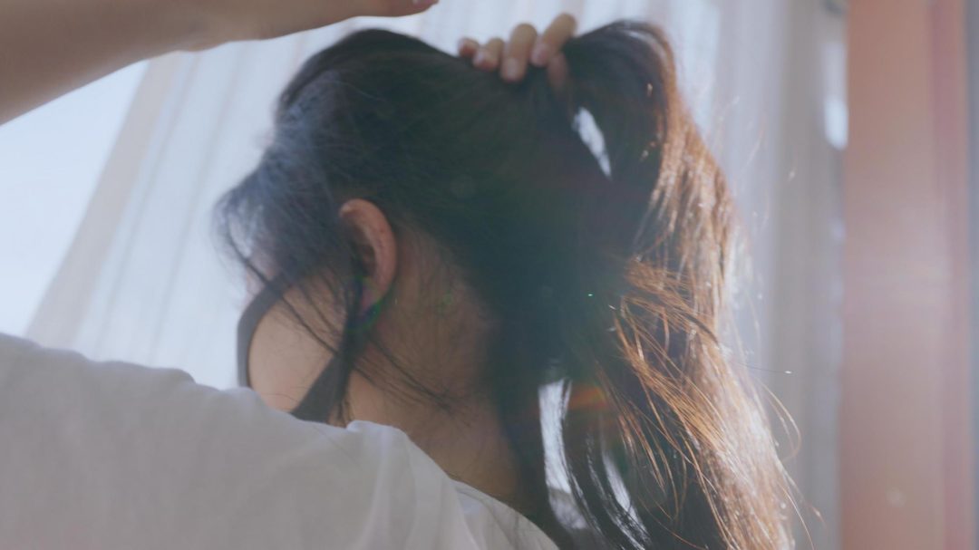 【悠米定拍】《调教女M5》美女外出 捂晕 驷马 丝袜勒嘴 胶带封嘴 大号口球 单手套 开腿器……-4