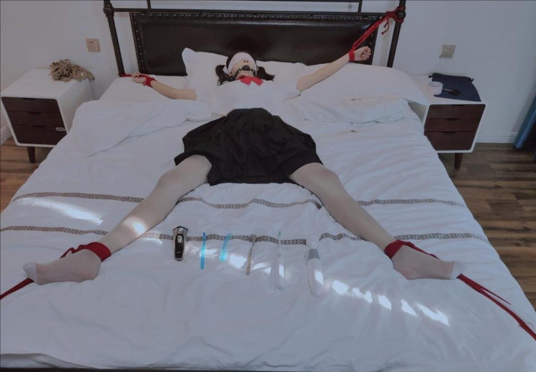 学霸の大字捆绑痒刑地狱！360度无死角挠痒！-2