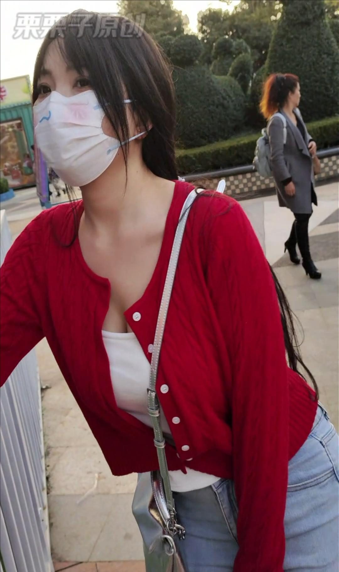 【栗栗子原创】《堕落的邻家妻子 7》 户外调教、游乐园、公共卫生间失禁、遥控调教、裤里丝、邻居妻子-6