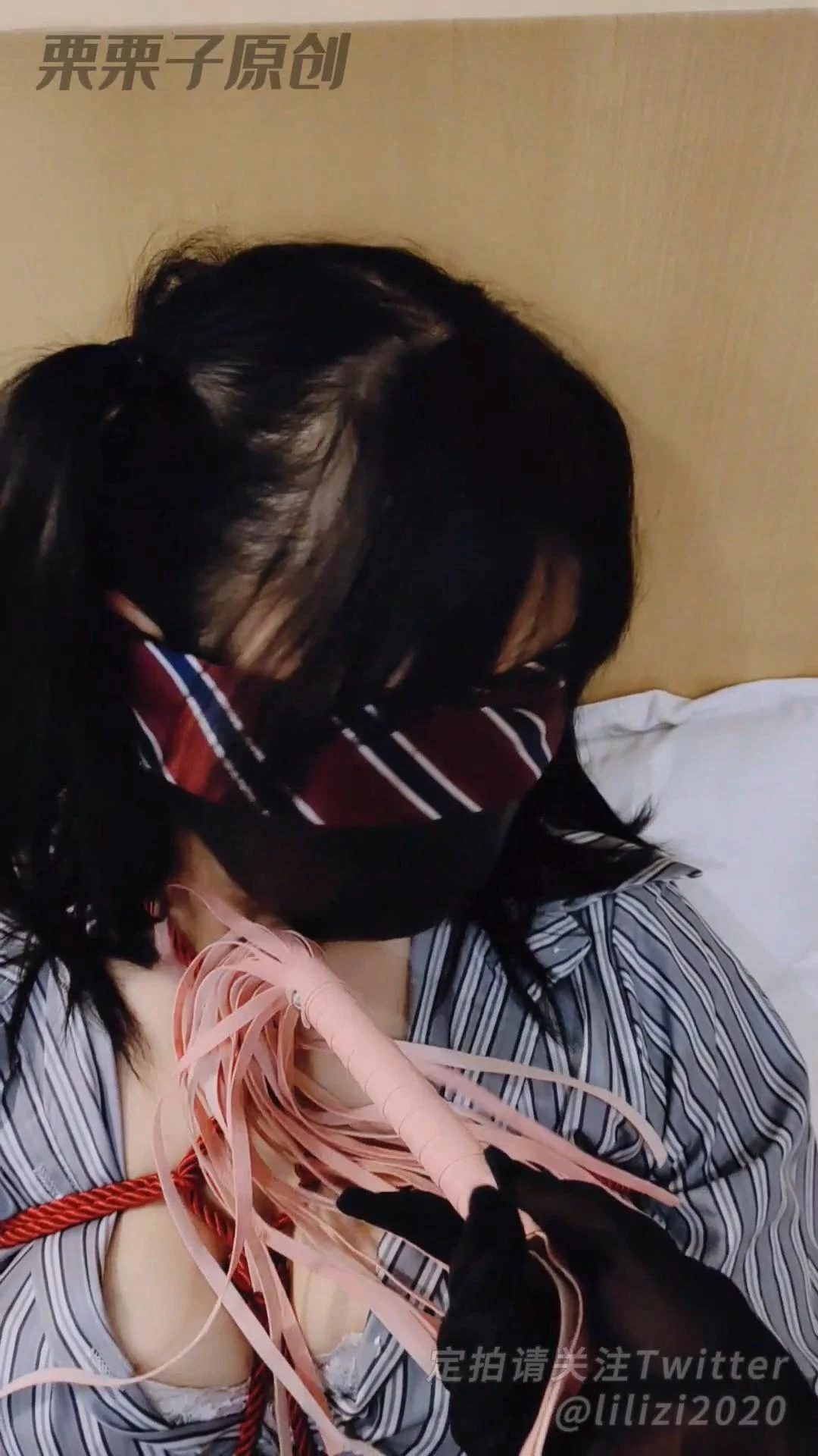 《被调教的M女房东 01》JK 自缚 M腿 白丝 双马尾 恶女调教-4