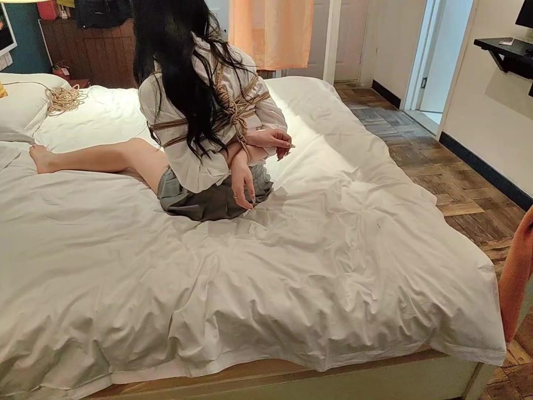 【凡凡】美足凡凡JK粉红高跟鞋紧缚抚摸蹂躏-10