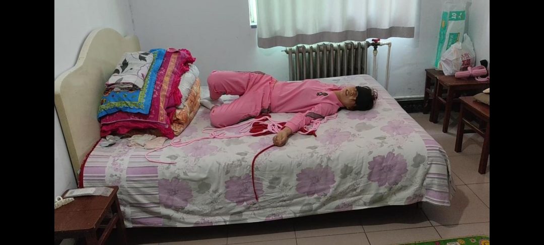 夫妻游戏（运动回来之后，遭遇捆绑tj）-5