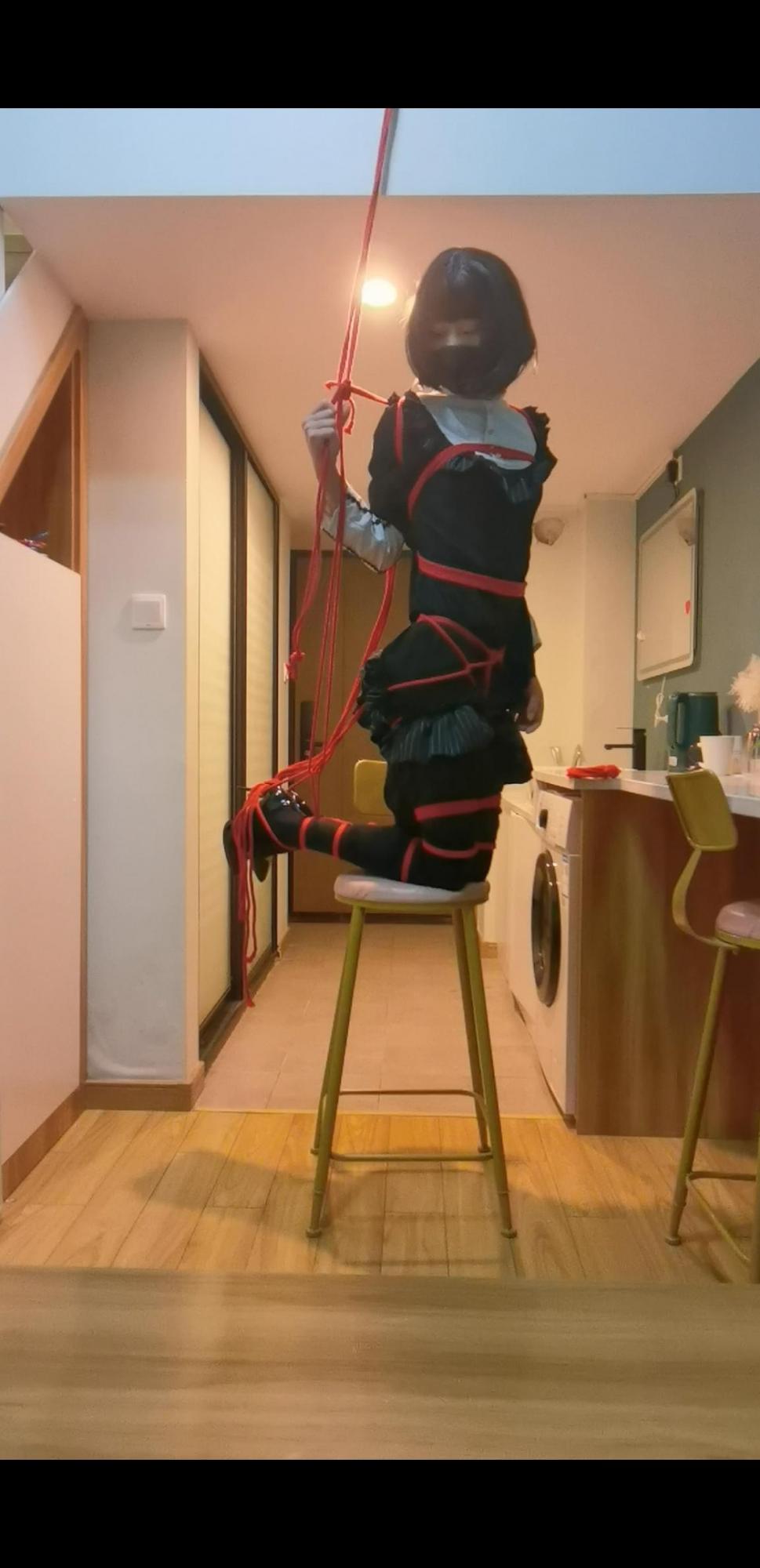 修女直臂驷马吊自缚-5