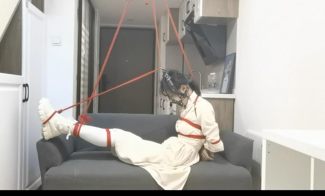 马具口球强制抬头的驷马电击自缚-3
