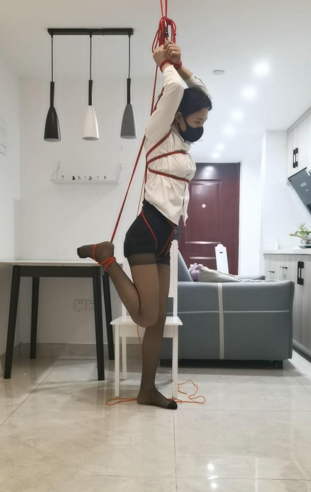 滑轮单腿前手后手自缚-2