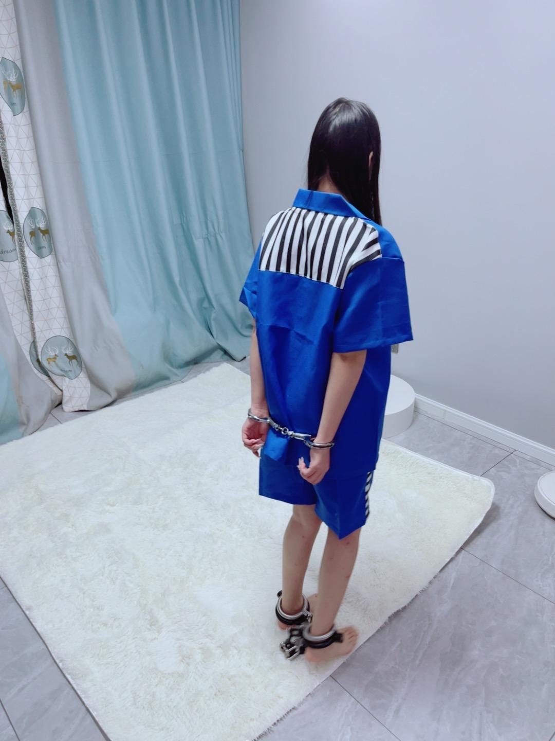 糖糖女囚幻想-镣铐初体验、女囚训诫、强制裸足、指令训练、羞耻展示、镣铐放置过夜、严厉管教-7