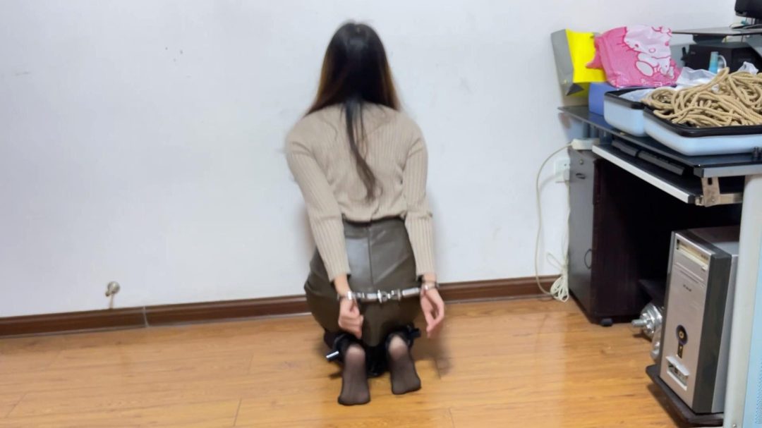 女囚刑讯Ⅱ-1