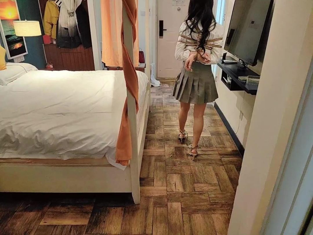 【凡凡】美足凡凡JK粉红高跟鞋紧缚抚摸蹂躏-6