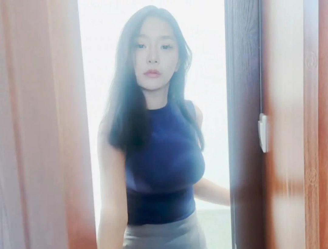 性感美女被入室捆绑-8