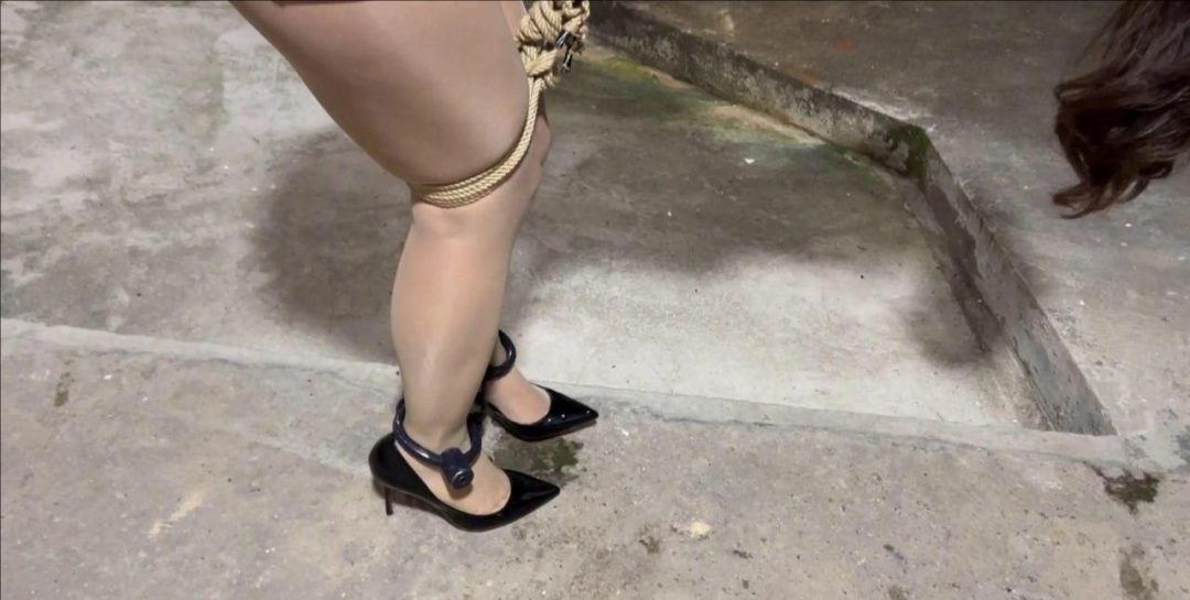 粉色吊 绳缚与脚镣-4
