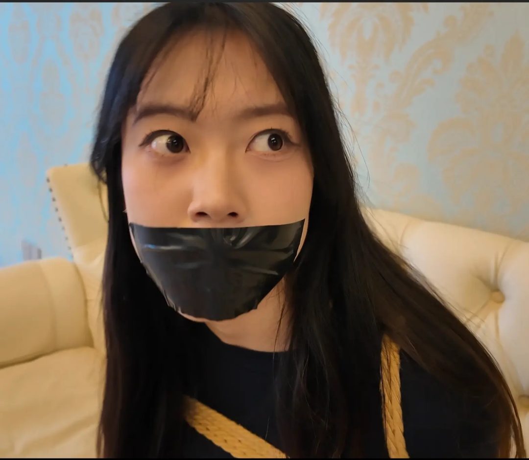 【枫叶工作室】2K《美国洋妞大战中国美女》-4