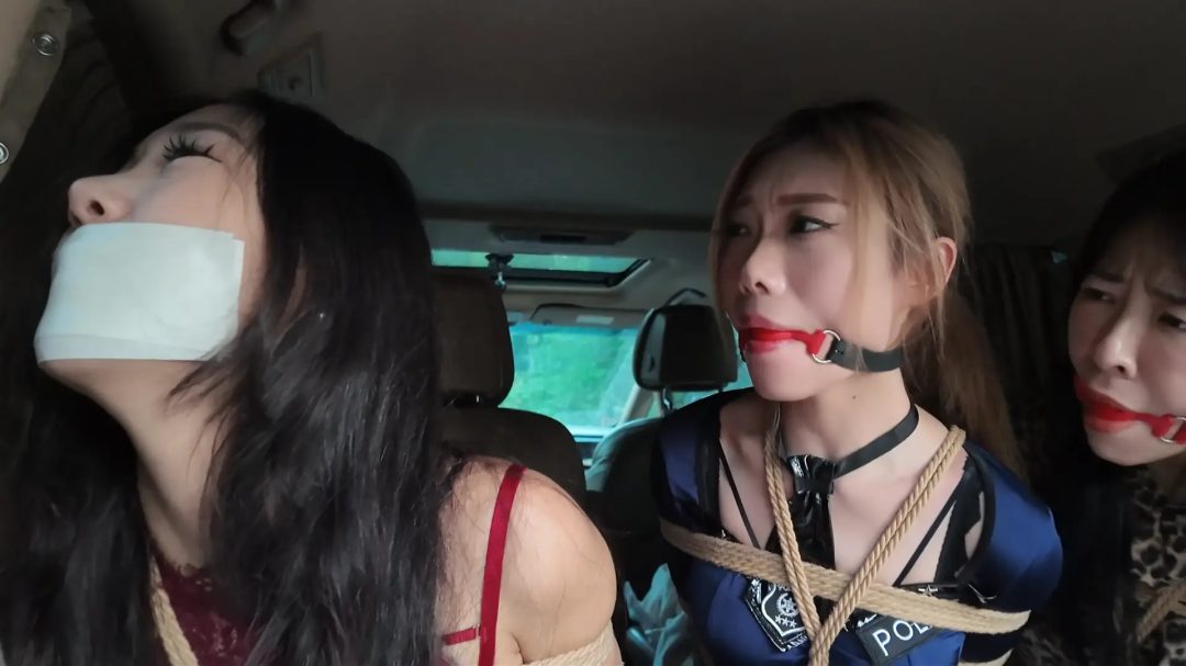 完蛋！我把美女捆绑了？——完美结局！绅士救美合影留念！-4