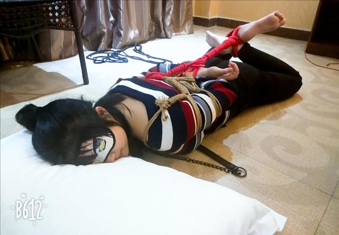 高中女生の驷马移动能力测试(模特已成年)-2
