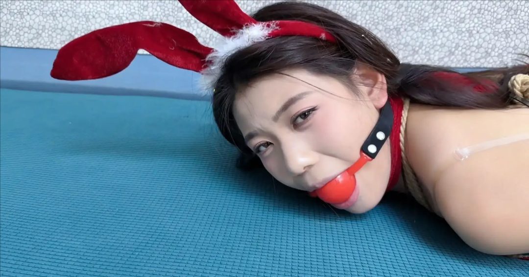 欲念游戏特别篇·圣诞兔女郎灵儿紧缚欣赏-9
