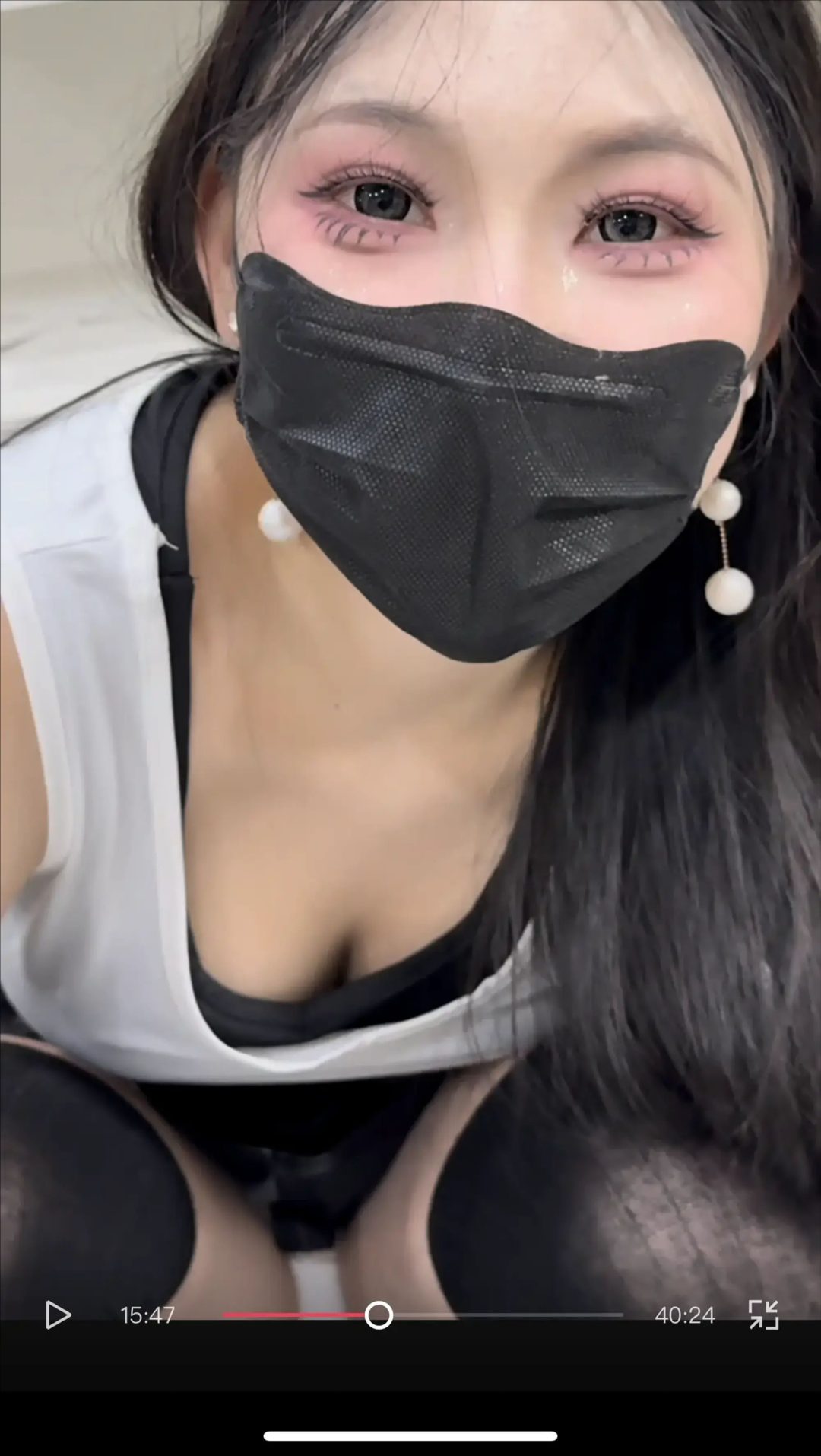 扑克牌游戏的惩戒(扑克游戏+勒脖+窒吸+挣扎+晕眩+调戏+爱抚+尾随强入室玩弄躯体+sp)-1
