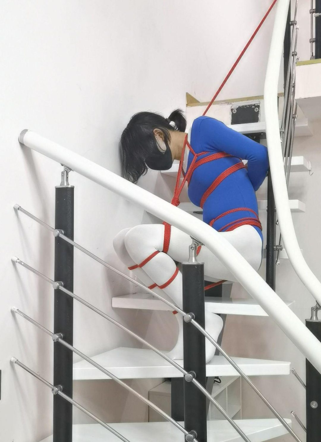 楼梯上的作死自缚-7