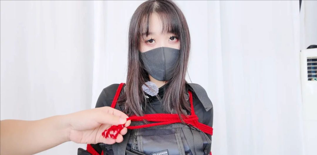 武装娘的极限绞刑 女战士 武装娘 极限绞刑 扼颈 蛇缚 绝对领域 被俘女战士小姐姐挑战最长时间绞刑调教 长时间缺氧浑身战栗-4