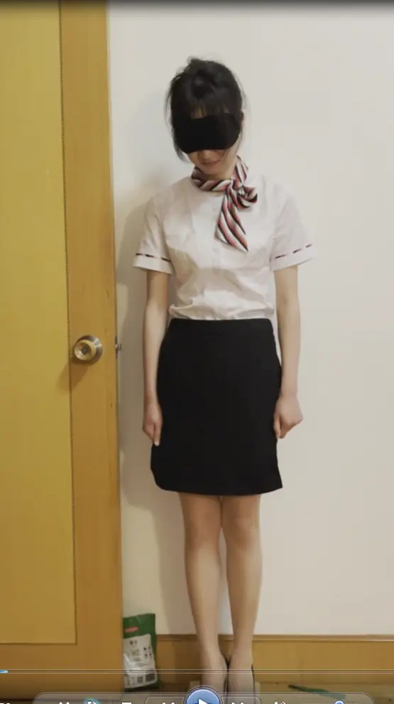 高跟鞋放豆子白丝水手服罚站惩罚-2