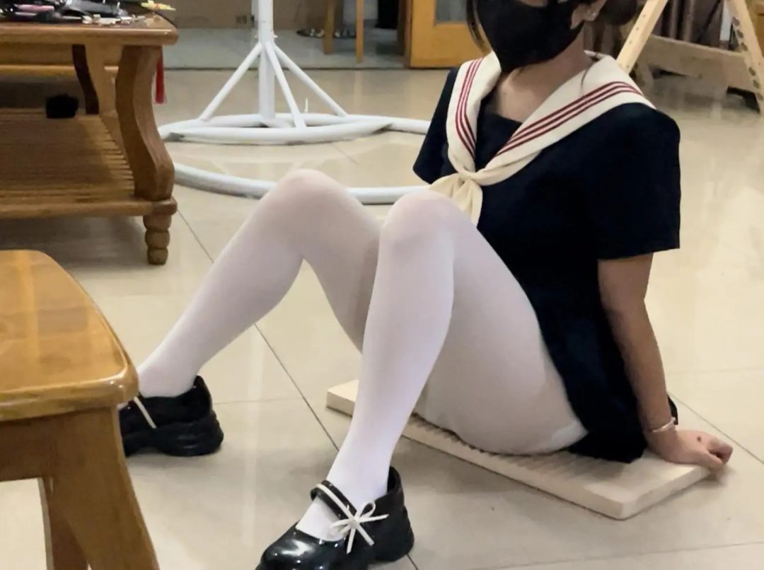 《调教师日记之特殊少女改造记》-1，五花+M腿+白丝，乖乖女学生小X早已听说有调教师的存在，内心一直渴望着某种变态的想法却不敢告诉别人，今天终于鼓起勇气敲响了调教师的家门，等待她的则是...-6