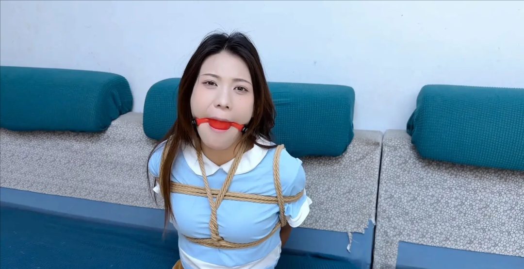 绳迹暖暖·灵儿·蓝色好利来制服-2